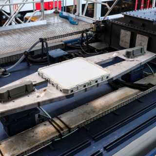 Instalovaná anténa Starlink na střeše vagónu ČD (Zdroj: České dráhy)